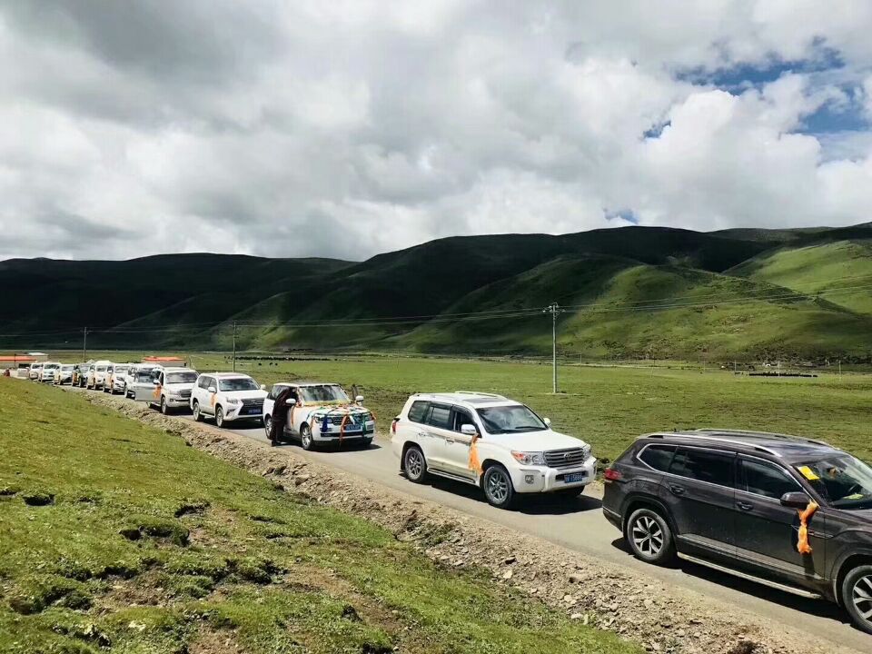 成都包車(chē)去拉薩多少錢(qián)