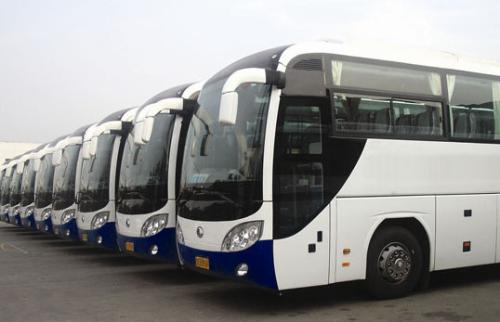 乘客們租大巴車(chē)時(shí)需要注意什么？