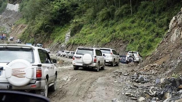 國慶租車(chē)自駕川藏線(xiàn)，就得五大證件隨身帶